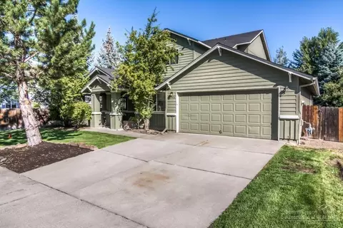 19966 Powers Rd, Bend, OR 97702 photo 2