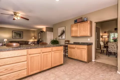 19966 Powers Rd, Bend, OR 97702 photo 7
