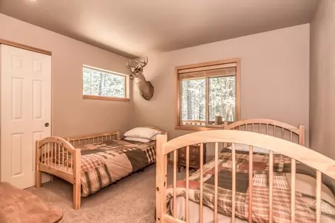 16960 Glendale, Bend, OR 97707 photo 23