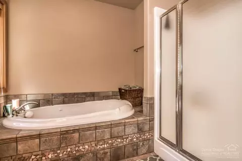16960 Glendale, Bend, OR 97707 photo 19