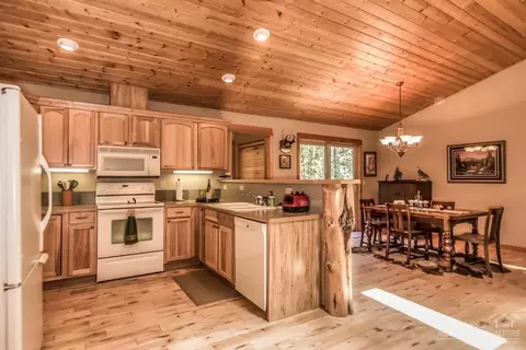 16960 Glendale, Bend, OR 97707 photo 12