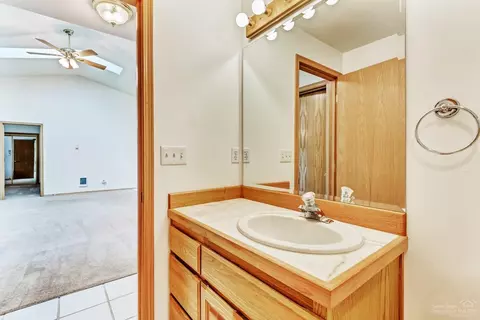 16070 Lava Dr, La Pine, OR 97739 photo 18