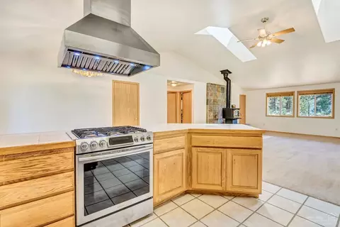 16070 Lava Dr, La Pine, OR 97739 photo 11