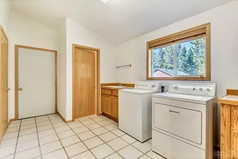 16070 Lava Dr, La Pine, OR 97739 photo 20