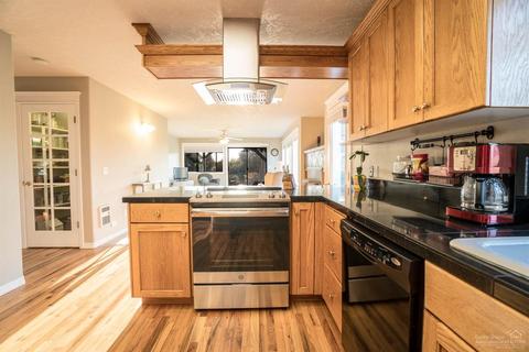22680 Rickard, Bend, OR 97702 photo 11