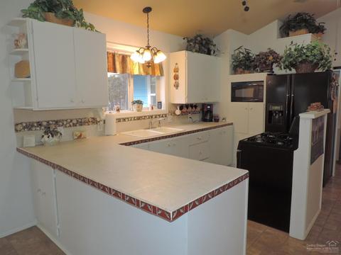52254 Pine Forest Dr, La Pine, OR 97739 photo 14