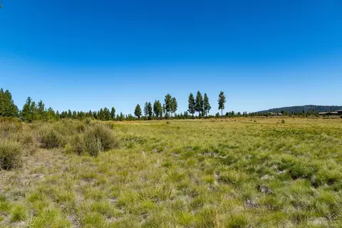 18882 Sutherland Ct, Bend, OR 97702 photo 11