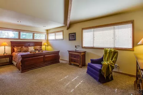 57741 Vine Maple Ln, Sunriver, OR 97707 photo 11
