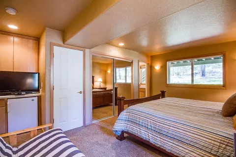 57741 Vine Maple Ln, Sunriver, OR 97707 photo 18