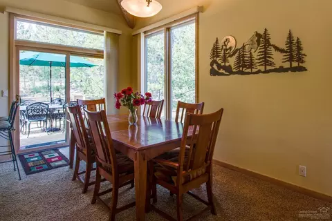 57741 Vine Maple Ln, Sunriver, OR 97707 photo 9