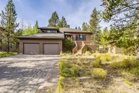 57741 Vine Maple Ln, Sunriver, OR 97707 photo 1