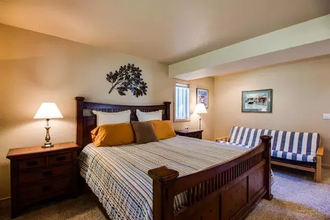 57741 Vine Maple Ln, Sunriver, OR 97707 photo 17