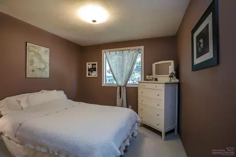 61175 Benham, Bend, OR 97702 photo 18