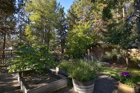 61175 Benham, Bend, OR 97702 photo 11