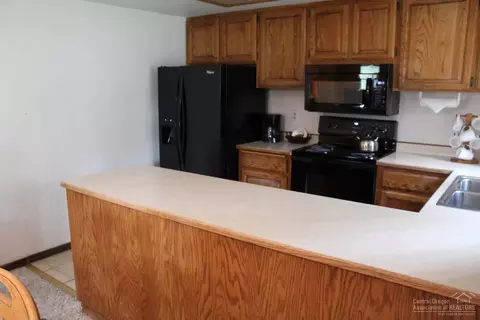 57324 Beaver Ridge Loop, Sunriver, OR 97707 photo 6