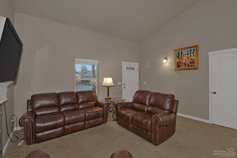 20649 Beaumont Dr, Bend, OR 97701 photo 6