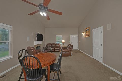 20649 Beaumont Dr, Bend, OR 97701 photo 5