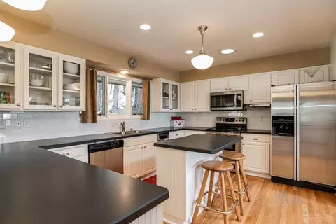 63276 Saddleback Dr, Bend, OR 97703 photo 8