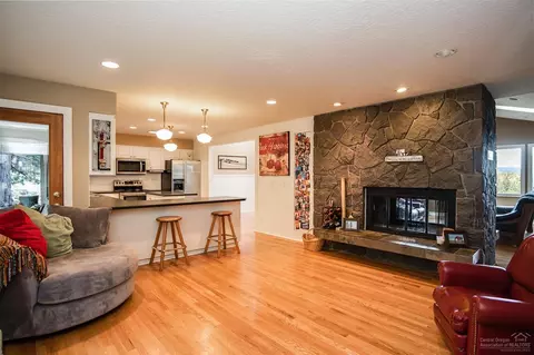 63276 Saddleback Dr, Bend, OR 97703 photo 6