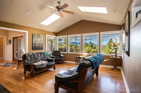 63276 Saddleback Dr, Bend, OR 97703 photo 12
