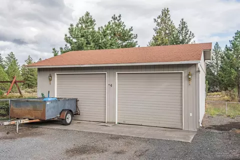 19635 Apache Rd, Bend, OR 97702 photo 15