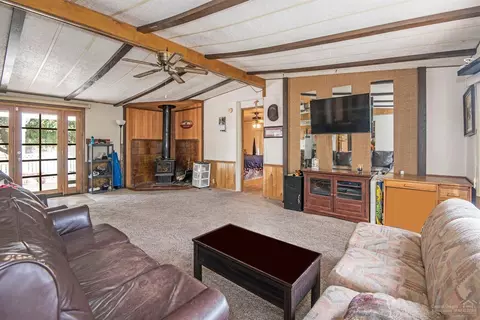 19635 Apache Rd, Bend, OR 97702 photo 4