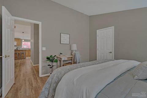 268 N Wheeler Loop, Sisters, OR 97759 photo 17