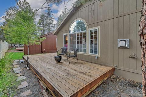 268 N Wheeler Loop, Sisters, OR 97759 photo 21
