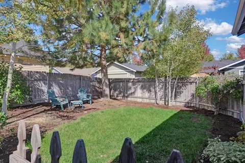 20654 Daisy Ln, Bend, OR 97702 photo 14