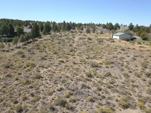 59860 Calgary Loop, Bend, OR 97702 photo 6
