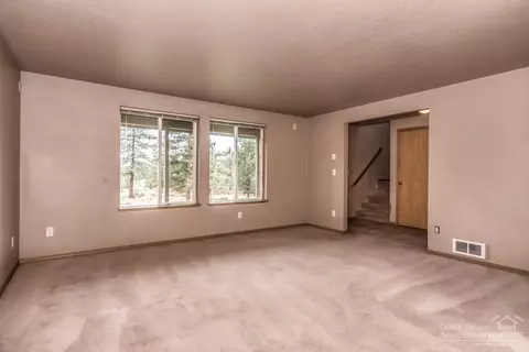 67545 Highway 20, Bend, OR 97703 photo 3