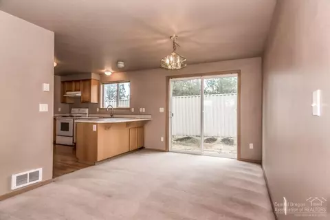 67545 Highway 20, Bend, OR 97703 photo 6