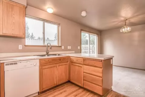 67545 Highway 20, Bend, OR 97703 photo 9