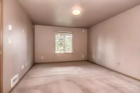67545 Highway 20, Bend, OR 97703 photo 13