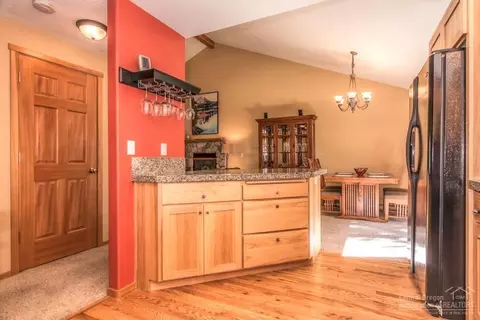 19942 Quail Pine Loop, Bend, OR 97702 photo 9