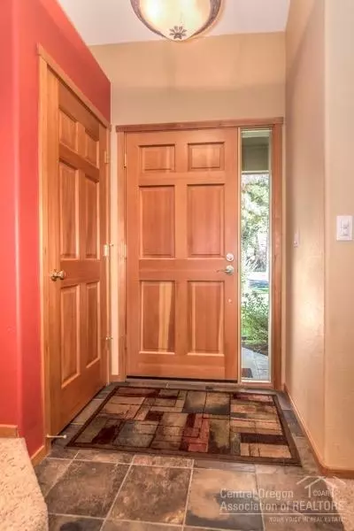 19942 Quail Pine Loop, Bend, OR 97702 photo 3