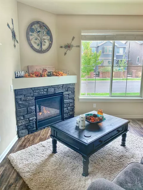 20784 NE Boulderfield Ave, Bend, OR 97701 photo 6