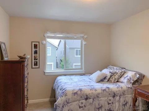 20784 NE Boulderfield Ave, Bend, OR 97701 photo 14