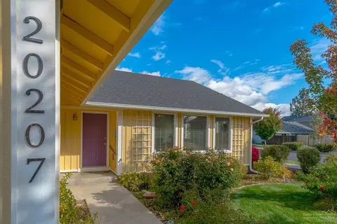 20207 NW Morgan Loop, Bend, OR 97703 photo 4