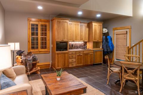 61425 Gosney Rd, Bend, OR 97702 photo 19