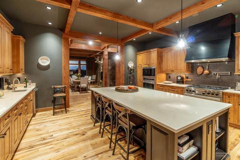 61425 Gosney Rd, Bend, OR 97702 photo 9