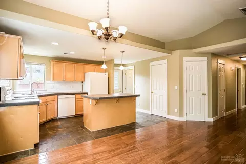 61069 Larkspur Loop, Bend, OR 97702 photo 9