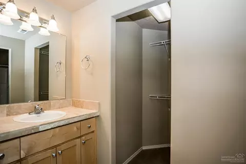 61069 Larkspur Loop, Bend, OR 97702 photo 11