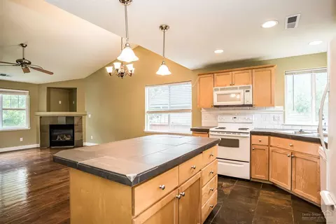 61069 Larkspur Loop, Bend, OR 97702 photo 8