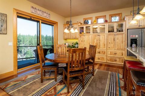19548 Aster Ln, Bend, OR 97702 photo 11