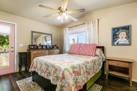 770 E Cascade Ave, Sisters, OR 97759 photo 13