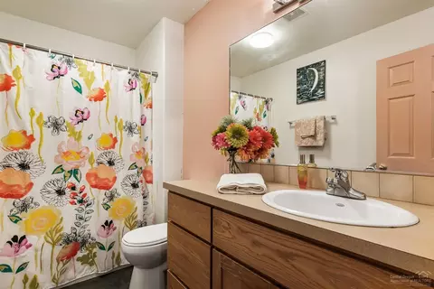 770 E Cascade Ave, Sisters, OR 97759 photo 15