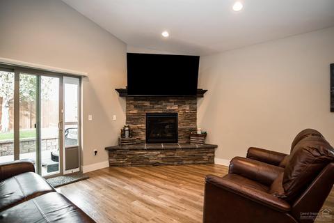 2270 NE Jackson Ave, Bend, OR 97701 photo 6
