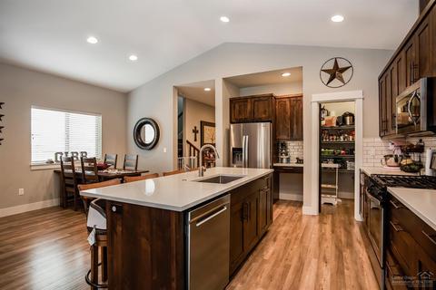 2270 NE Jackson Ave, Bend, OR 97701 photo 7