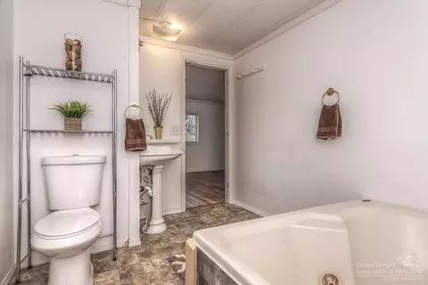 64855 Mcgrath Rd, Bend, OR 97701 photo 13